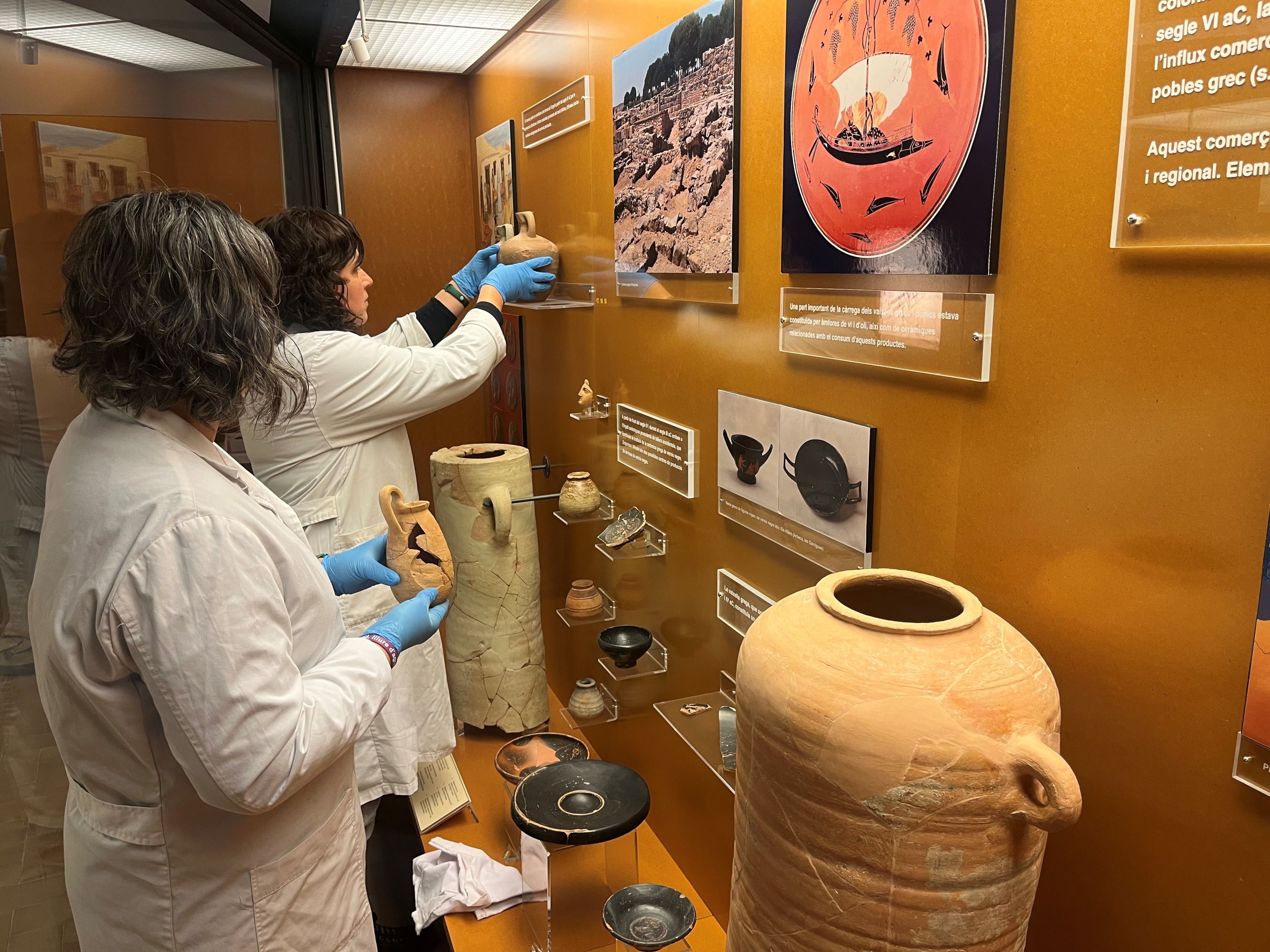 Tècniques superiors en conservació-restauració de béns culturals a la Sala Arqueològica del Museu de l'Urgell-Tàrrega 