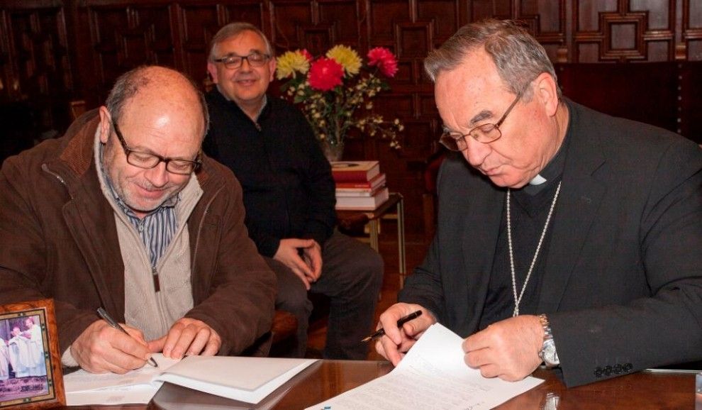 L'alcalde de Vallbona, Ramon Bergadà, i l'Arquebisbe Jaume Pujol