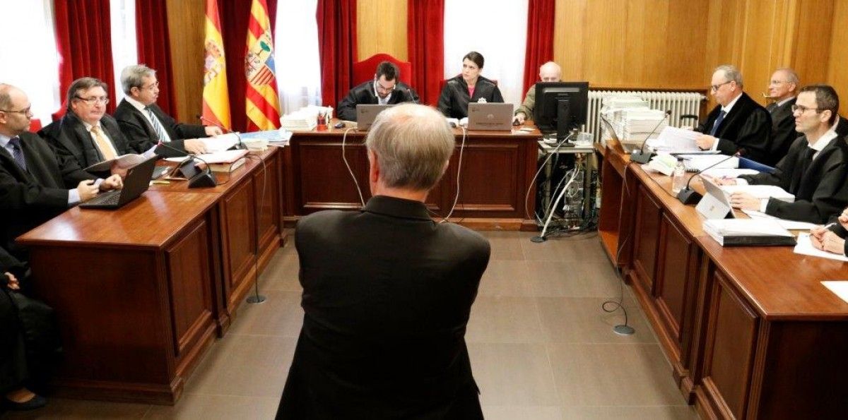 El bisbe de Lleida declarant al judici