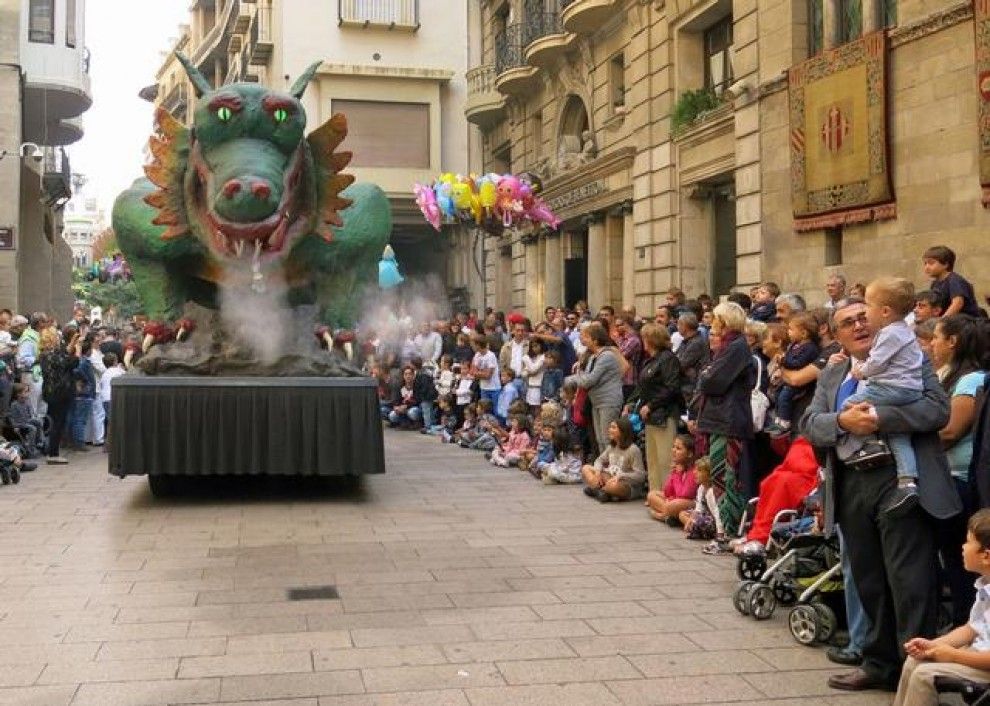 El popular Marraco desfilant pels carrers de Lleida