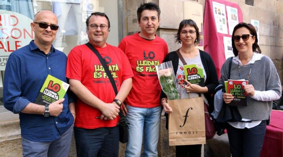 El llibre "Lo Lleidatà és fàcil", entre els més venuts