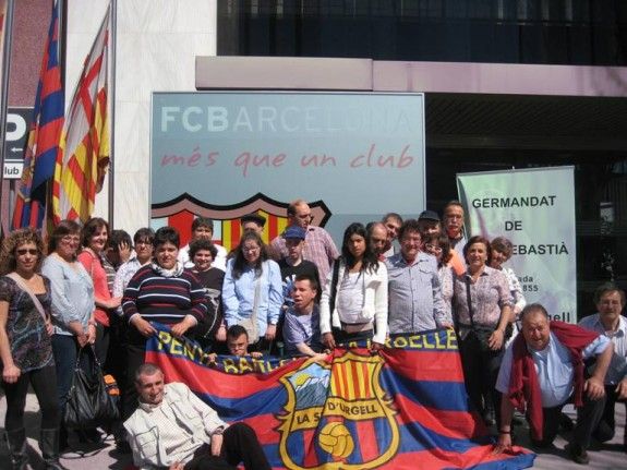 Visita dels usuaris del Taller Claror al Camp Nou.