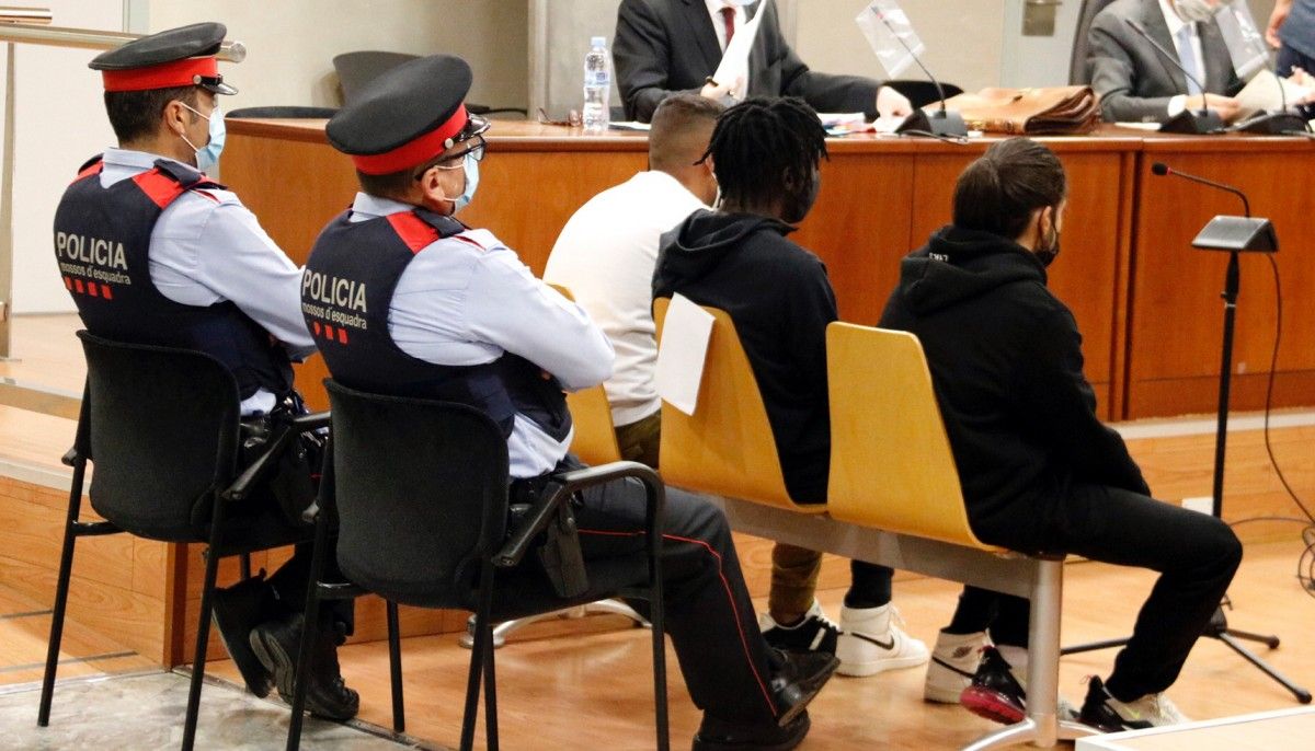Imatge dels nois durant el judici