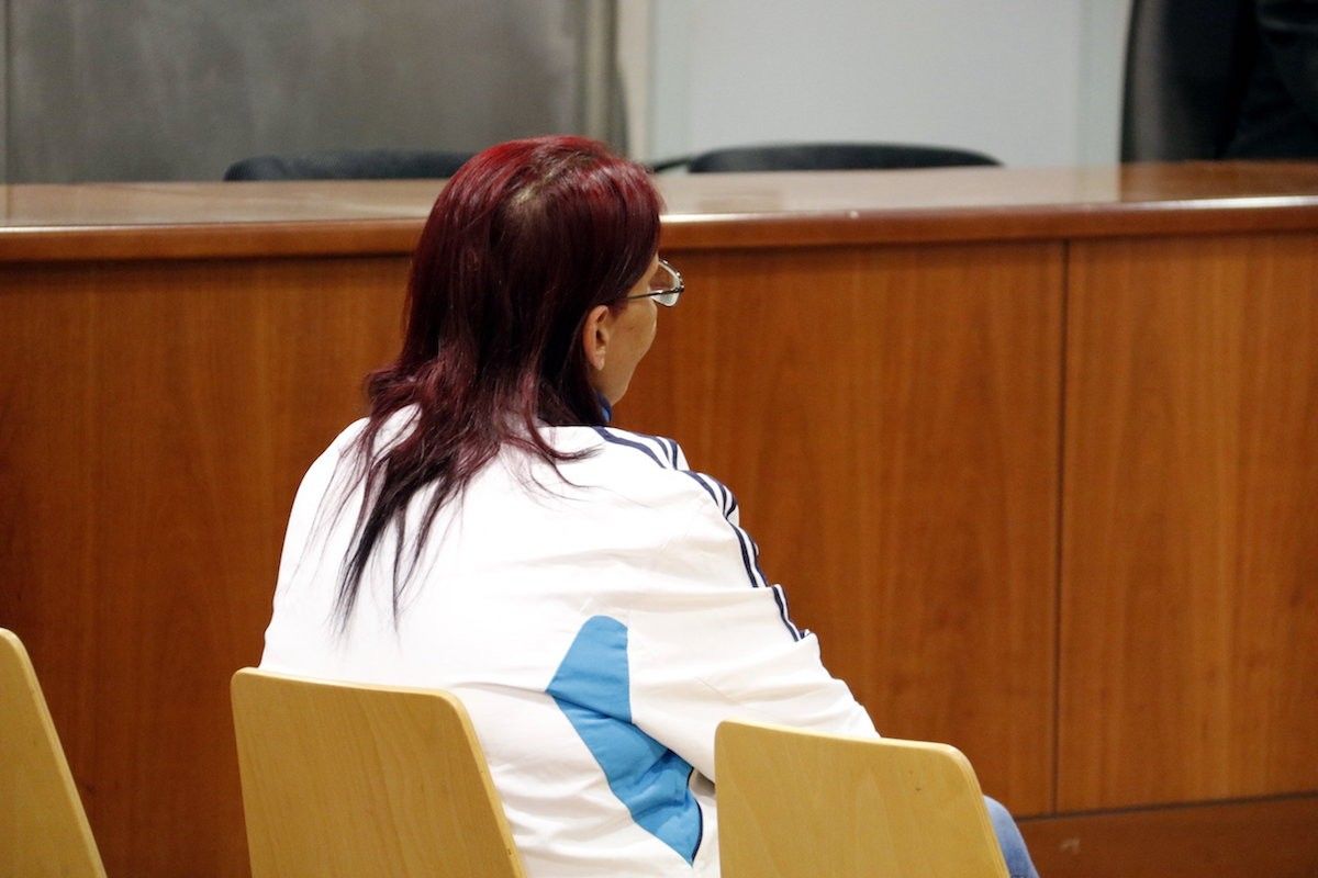 L'acusada durant una de les sessions del judici a l'Audiència de Lleida