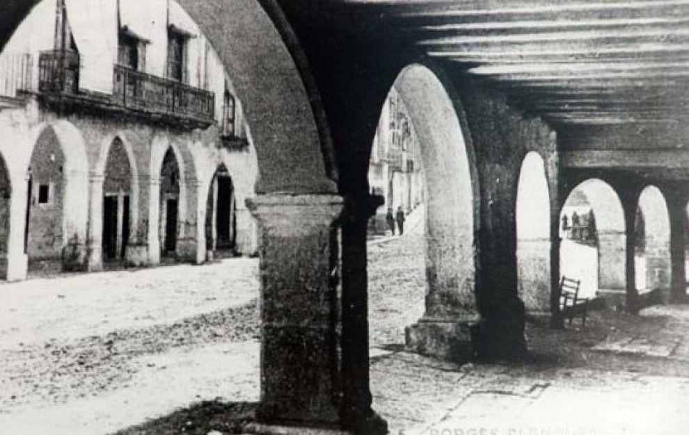 Imatge dels porxos de Borges Blanques