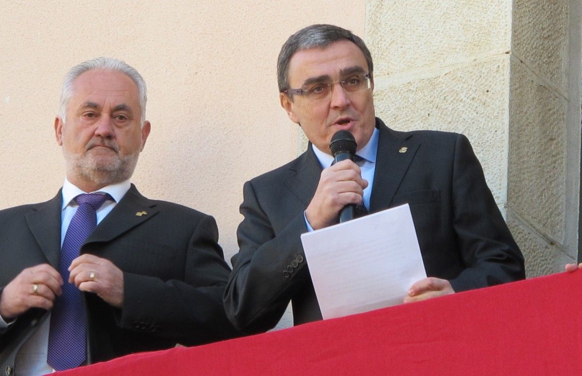 Josep Ramon Branzuela, al costat d'Àngel Ros