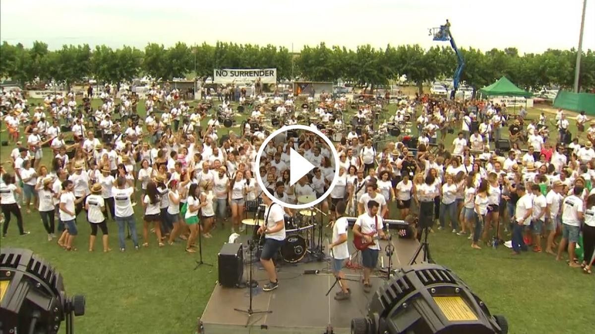 Un miler de músics han cantat la cançó de Springsteen