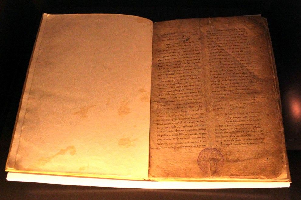 El document que exposa el Museu Comarcal de l'Urgell, original del segle XIV