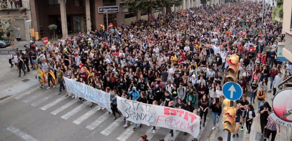 Unes 3.000 persones s'han manifestat per Lleida
