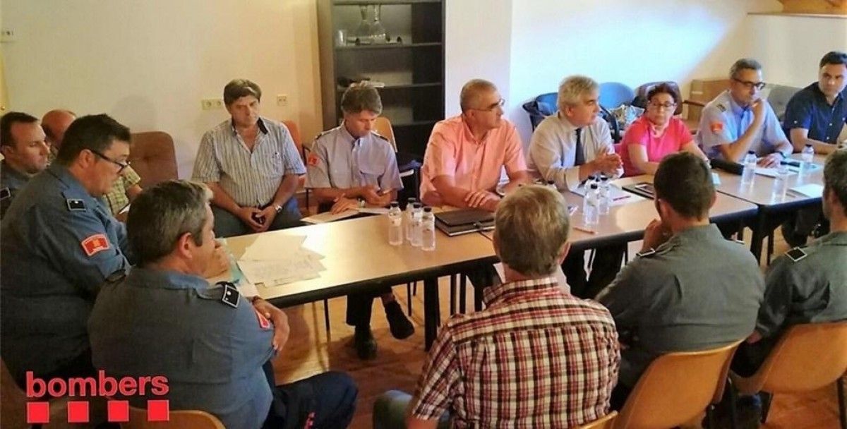 Imatge de la reunió entre Bombers i responsables d'Interior