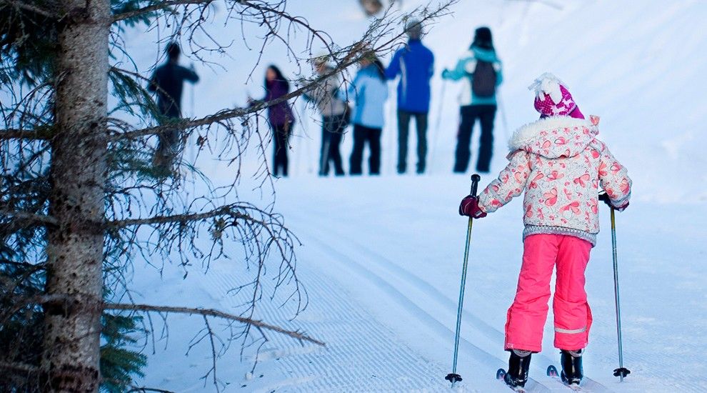 Últims preparatius per iniciar la temporada d'esquí