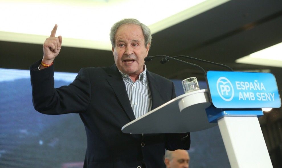 José Ignacio Llorens durant un míting