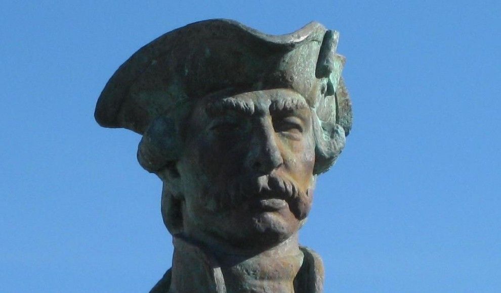 La cara d'una estàtua de Gaspar de Portolà