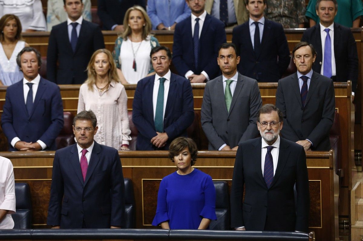 El govern espanyol, a totes contra el referèndum