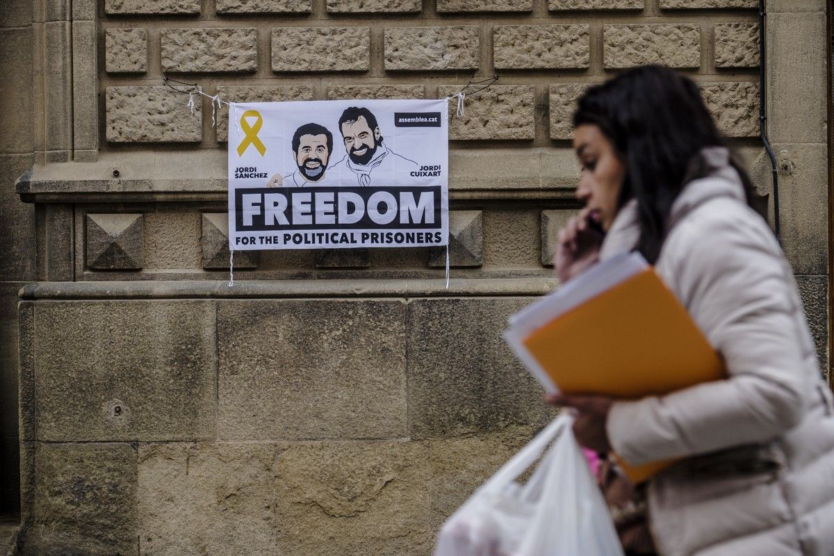 Un cartell amb Jordi Sànchez i Jordi Cuixart