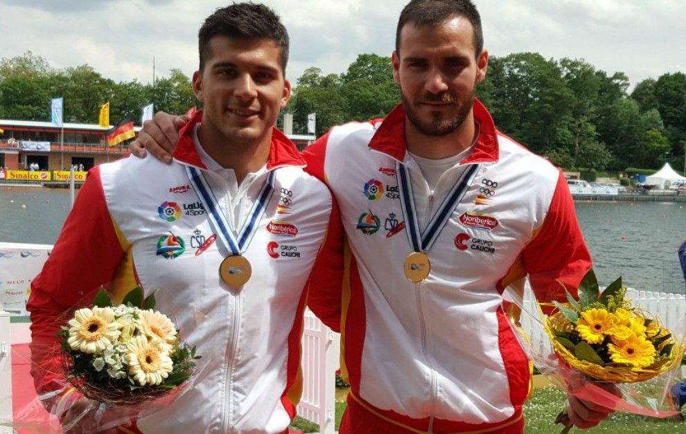 Toro i Craviotto, a la dreta, amb les medalles