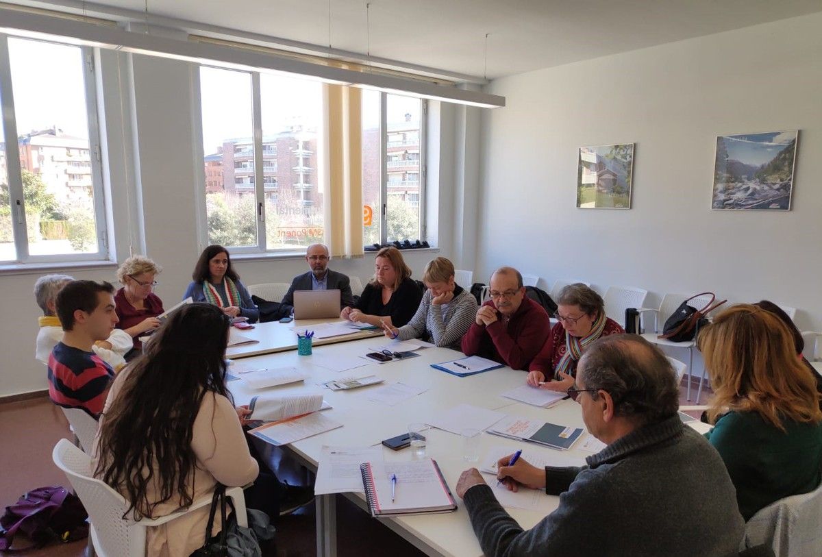 Reunió de la Coordinadora d'entitats de Salut Mental de Lleida, abans de la pandèmia
