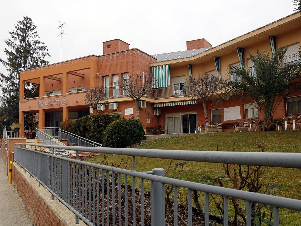 L'exterior de la residència municipal d'avis de Juneda.