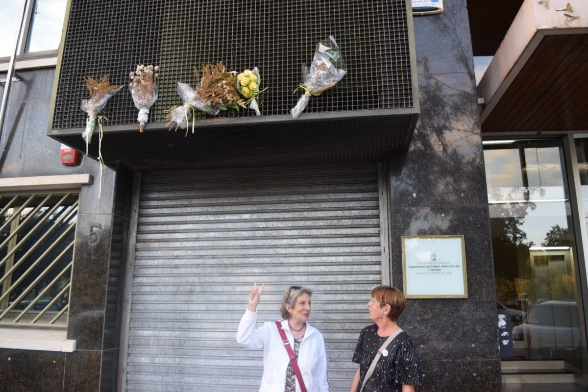 Magda Ballester i Elvira Siurana, al punt de votació de Benestar Social de Lleida