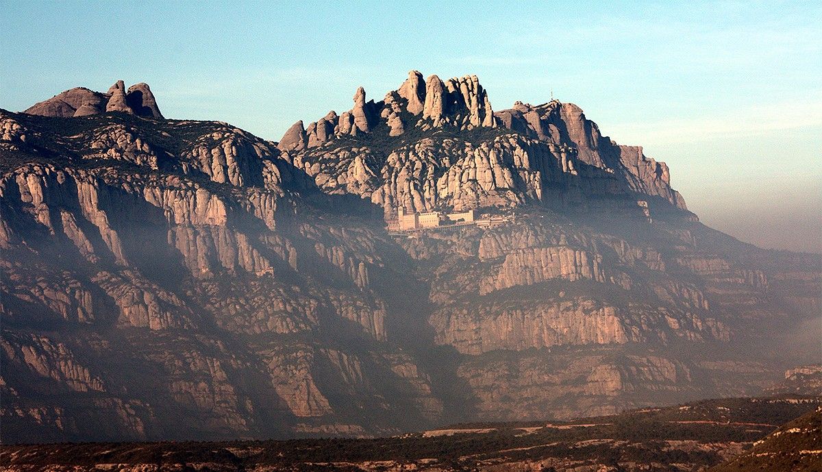 La muntanya de Montserrat on es pot veure el Monestir