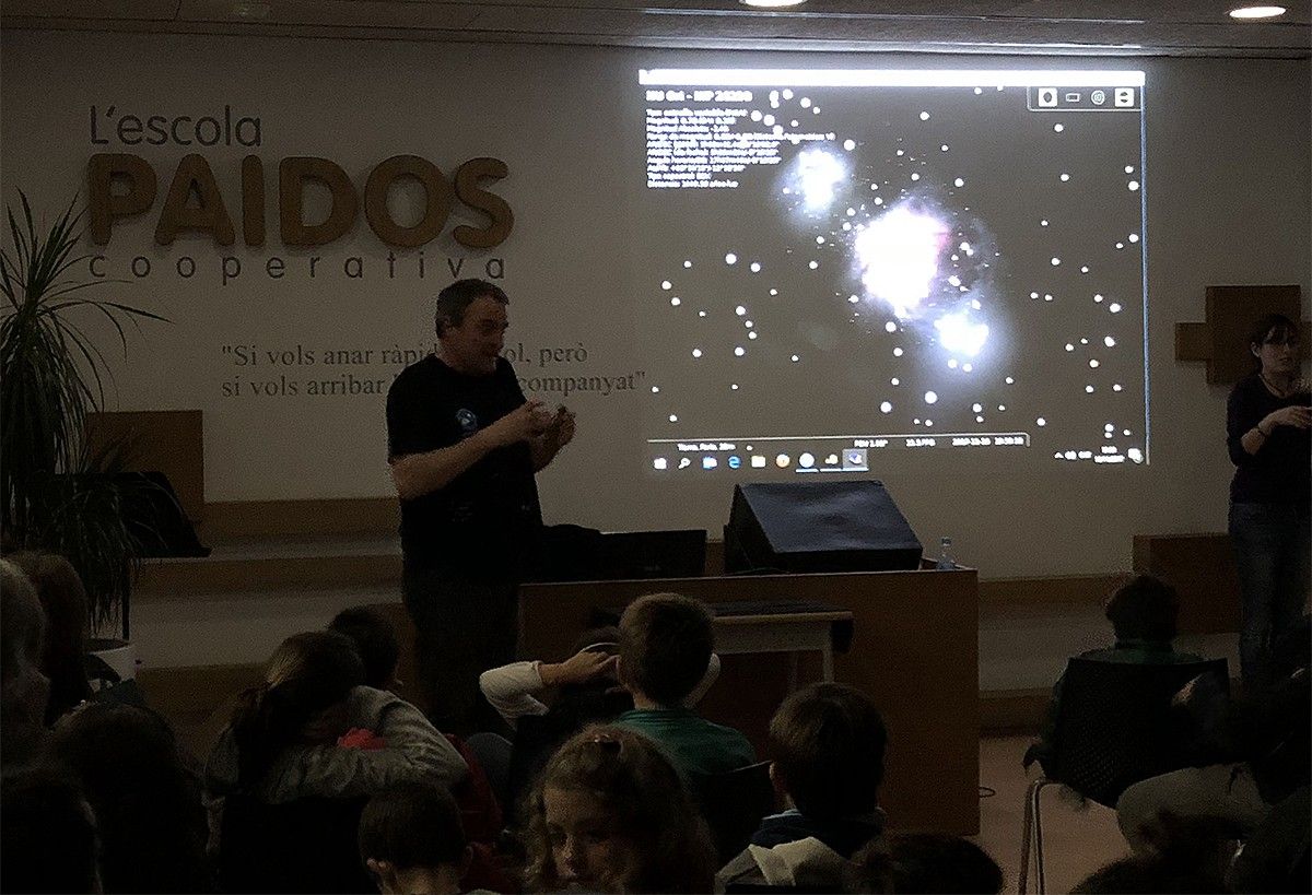 Una de les xerrades sobre astronomia que van tenir lloc durant la Setmana de la Ciència