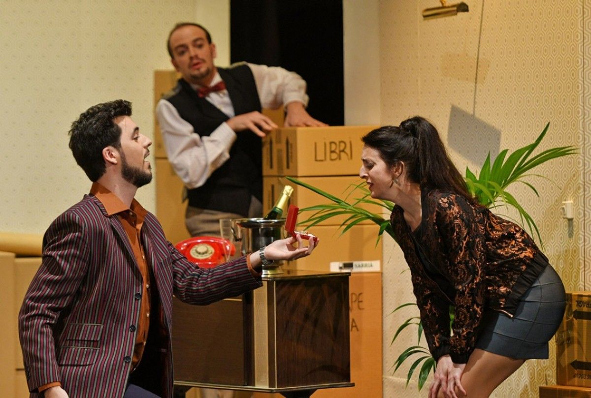 La jove companyia dels Amics de l'Òpera de Sarrià van presentar a Manresa la simpàtica opereta bufa 'La scala di seta'