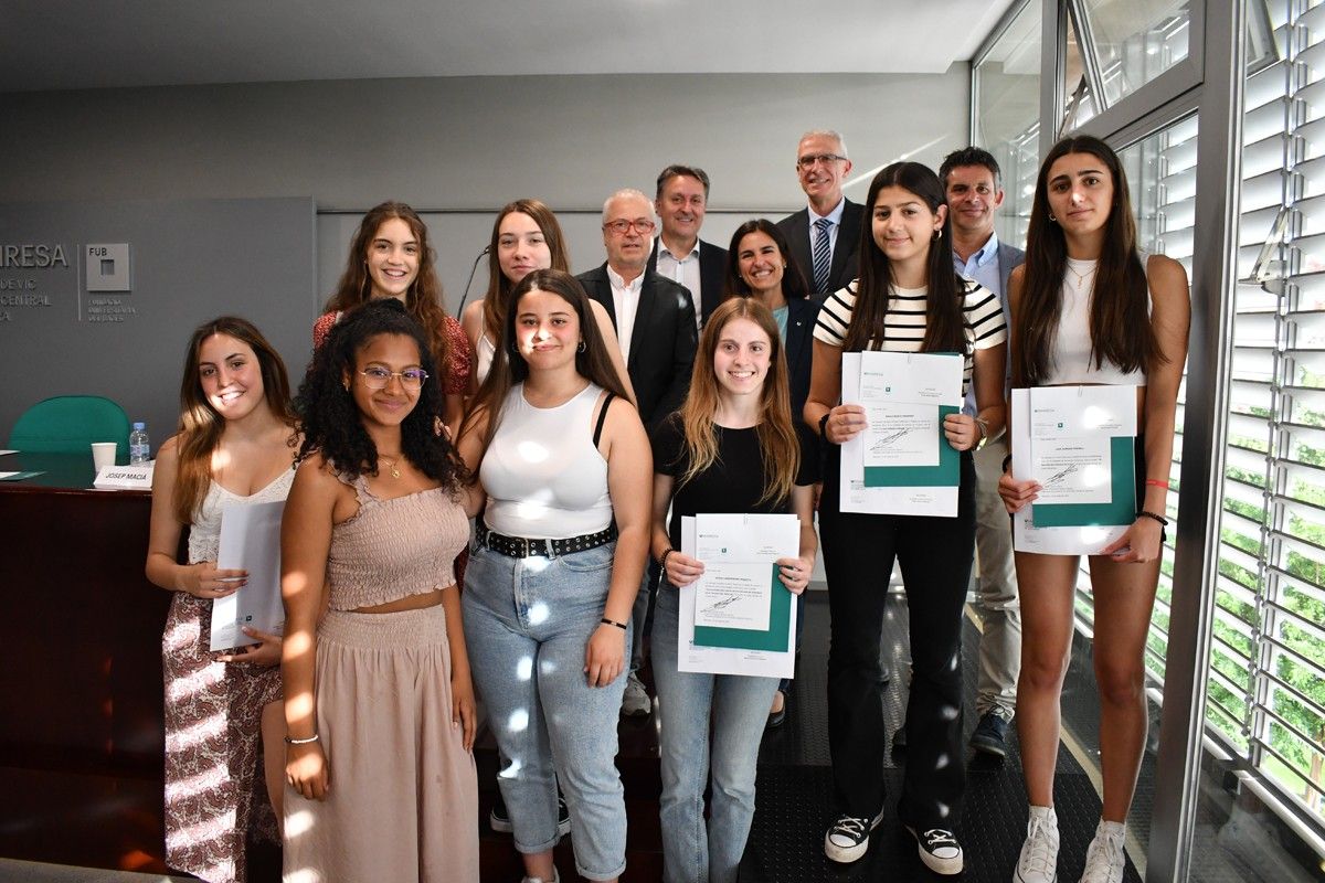 Alumnes guardonades en els Premis UManresa a Treballs de Recerca de Batxillerat