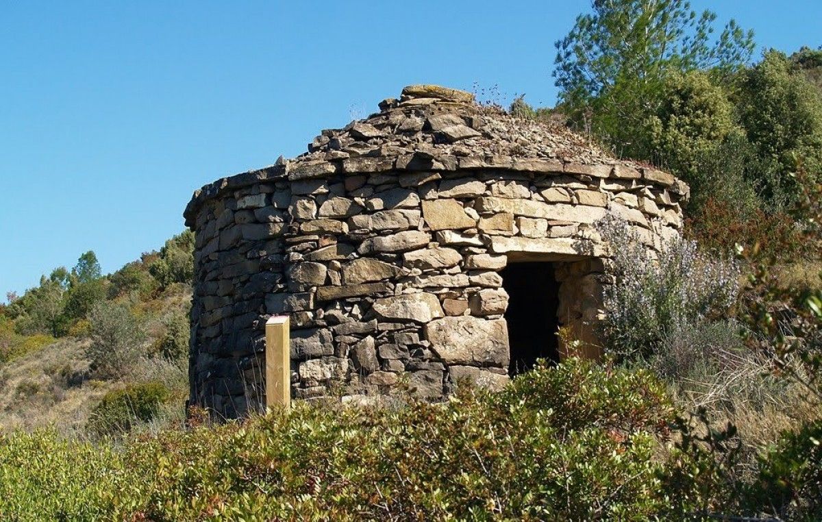 Una construcció de pedra seca a Sant Vicenç de Castellet