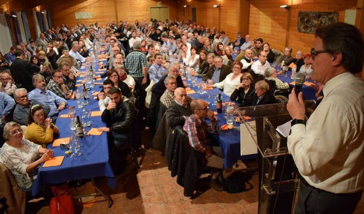Artur Mas durant el parlament que va protagonitzar en el sopar de Nadal del PDECat a la Catalunya Central
