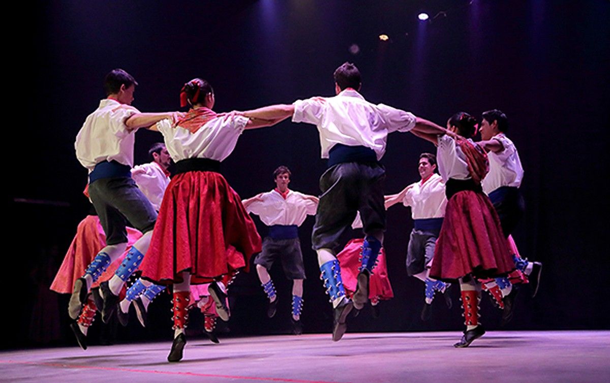 L'Esbart Marboleny serà un dels convidats a la primera edició de Sant Vicenç en Dansa