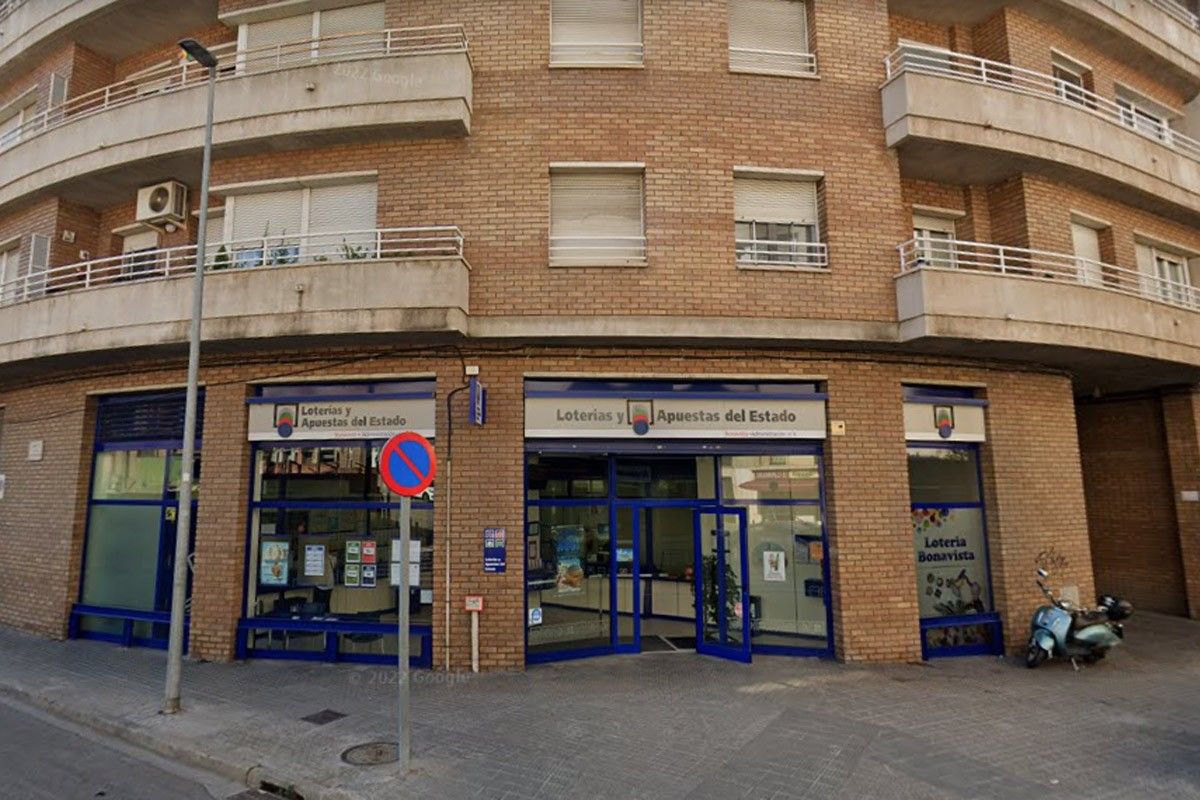 Administració de loteria del carrer Sant Antoni Maria Claret de Manresa