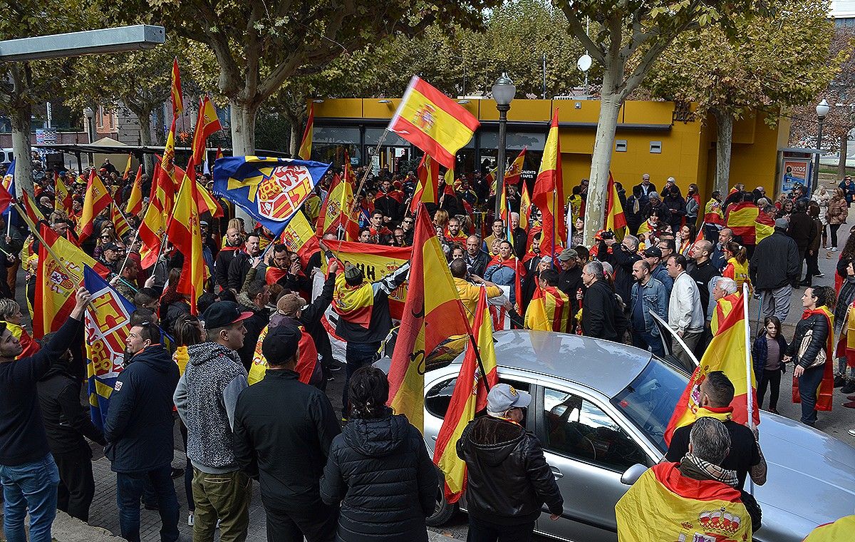Manifestació espanyolista a la plaça Espanya de Manresa, el passat 12 de novembre
