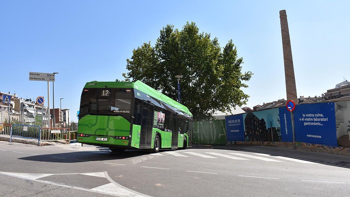 Accés a l'Estació d'Autobusos de Manresa des de la carretera de Santpedor