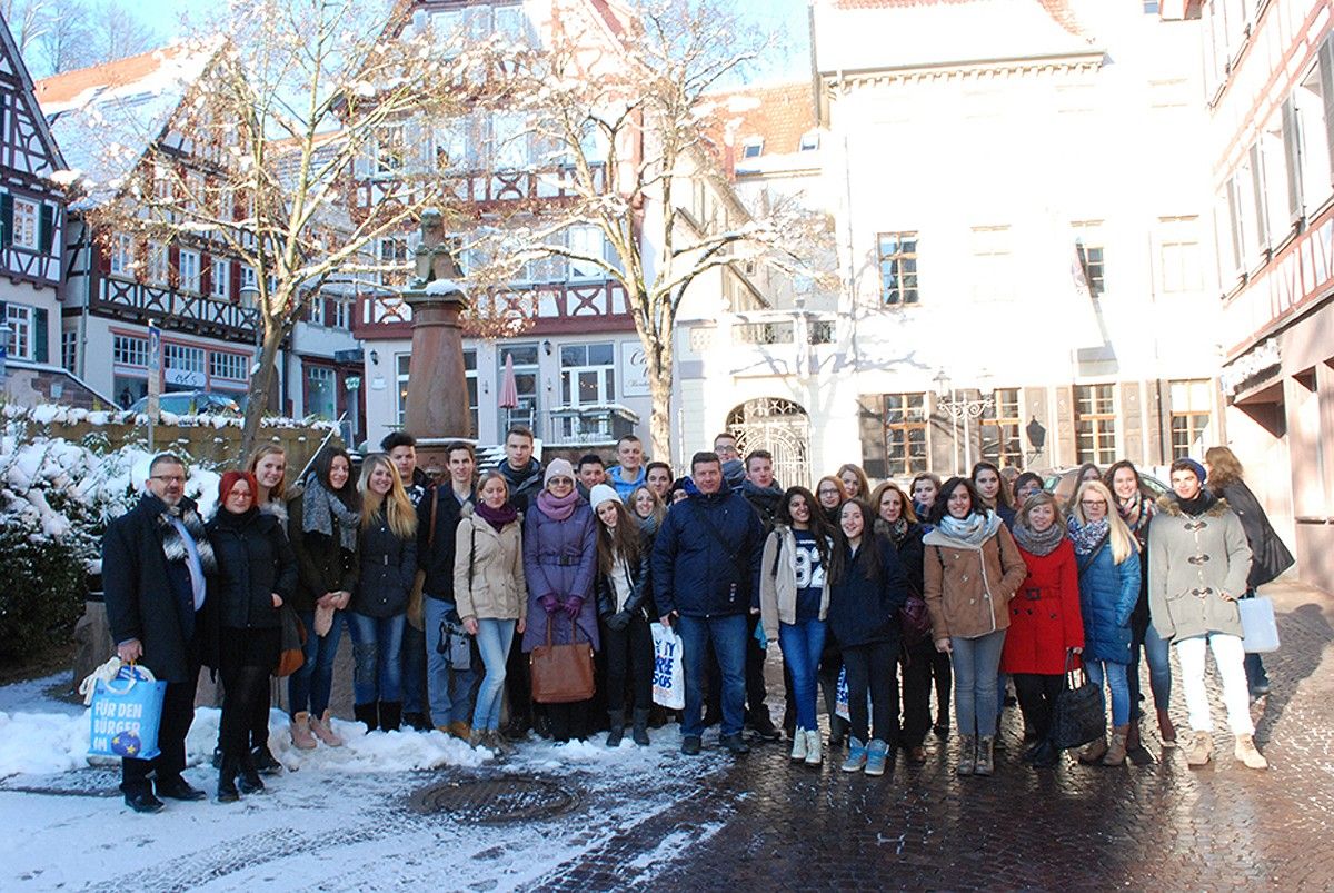 Alumnes del Guillem Catà amb altres alumnes d'Erasmus+ a Alemanya