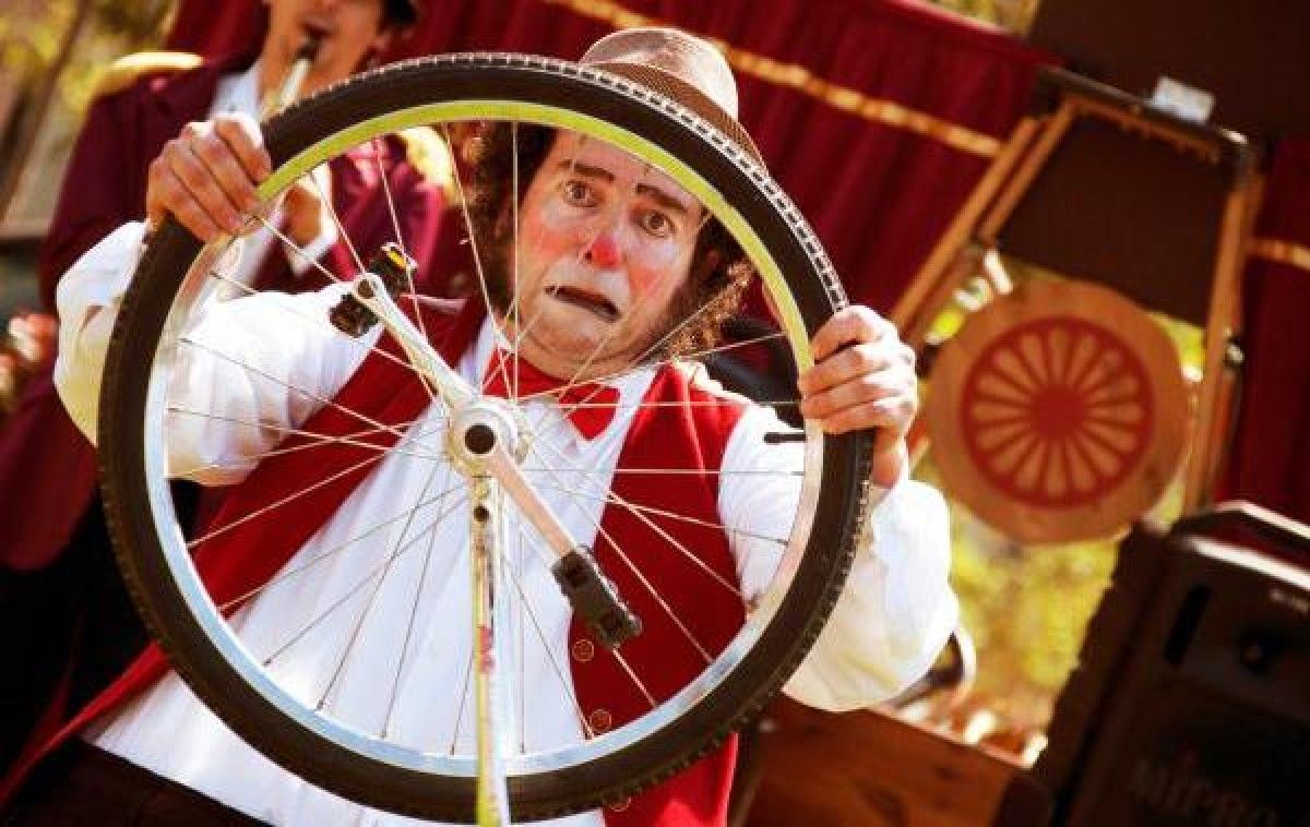 La Cia Passabarret presentarà a Avinyó 'Tandarica Circus'
