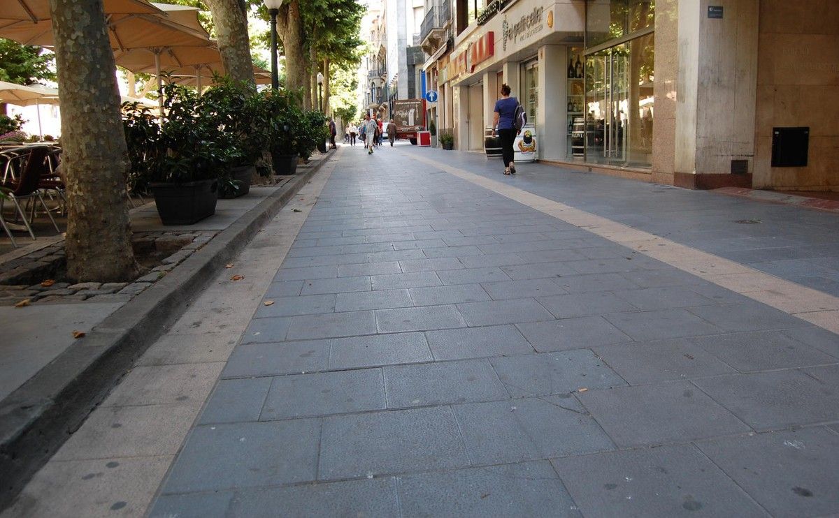 Manresa aprova millorar la calçada de 22 carrers, entre ells, el Passeig 