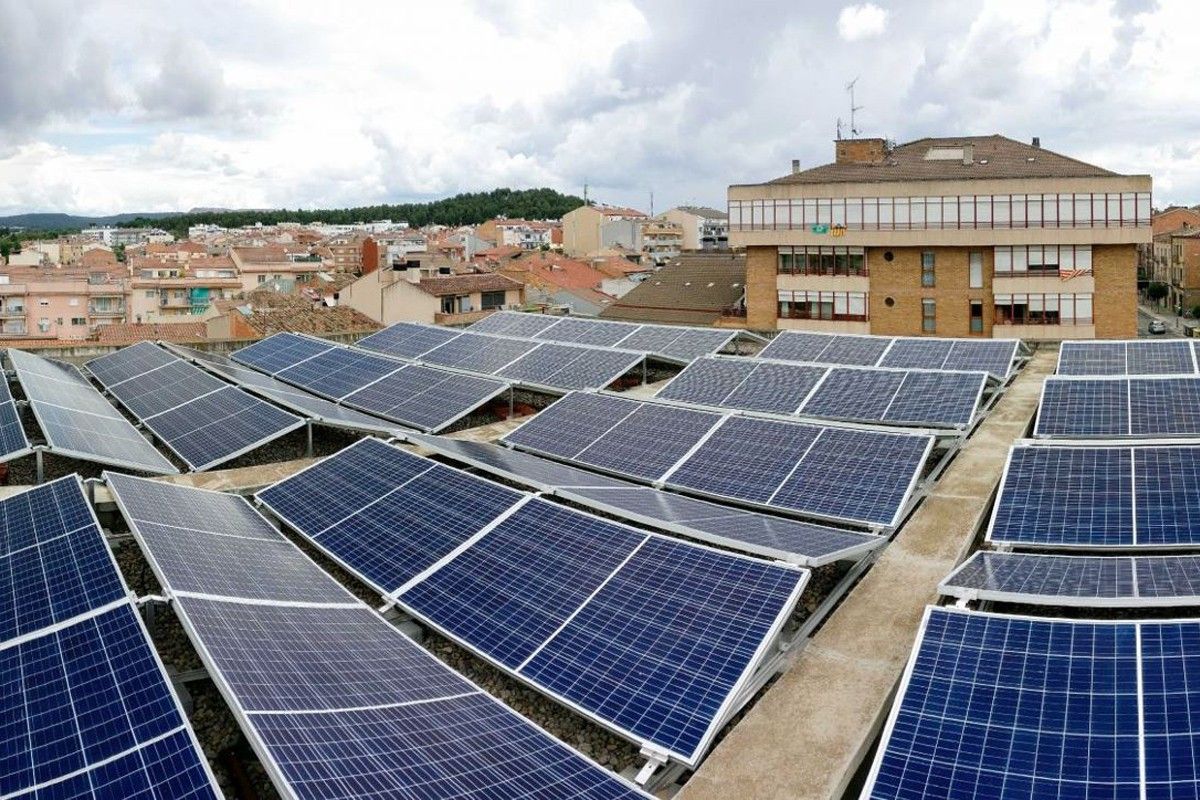 L'Ajuntament de Sant Fruitós ja compta amb un estol de plaques solars