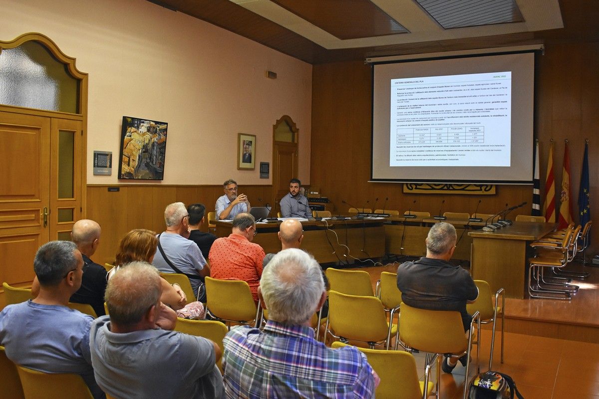 Una de les sessions informatives sobre l'avanç del POUM a l'Ajuntament de Súria