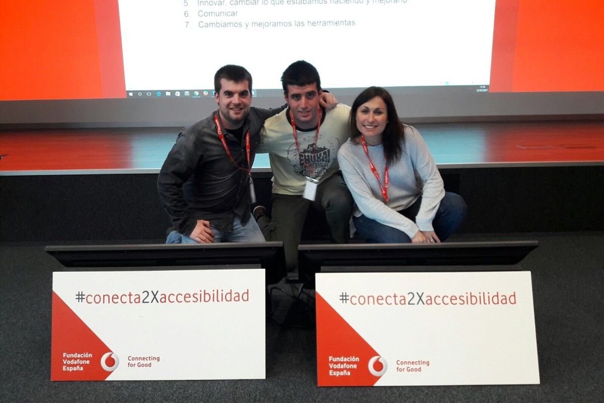 Sergi Romera, Marc Bravo i Marina González, participants d'Ampans en el projecte MeFacilyta