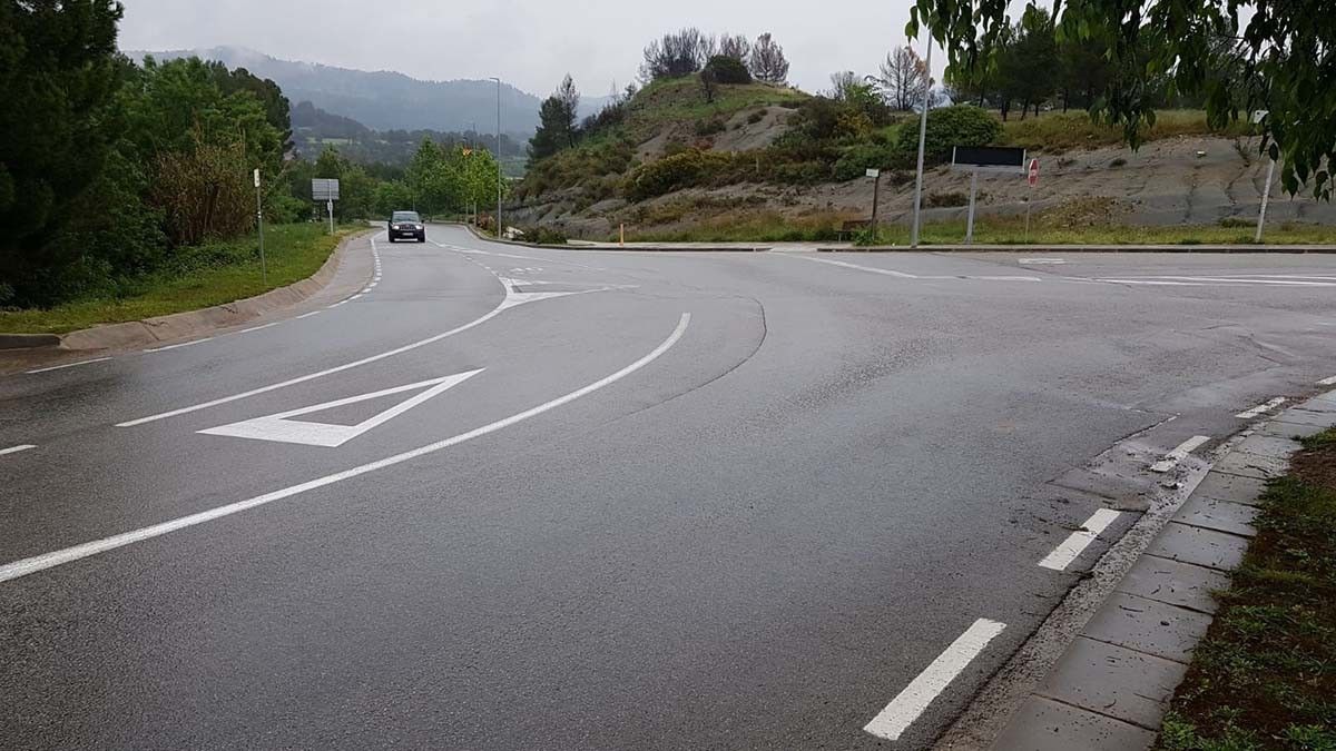 Avinguda Montserrat a l'altura d'on anirà la rotonda
