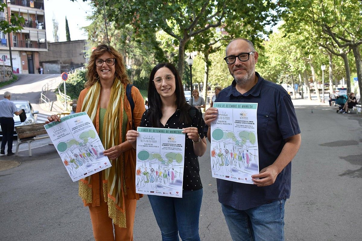 Núria Masgrau, Tània Infante i Albert Tulleuda presentant les Fires de setembre