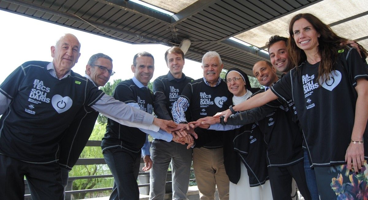 Foto de família dels organitzadors de la IV edició de Batecs Solidaris