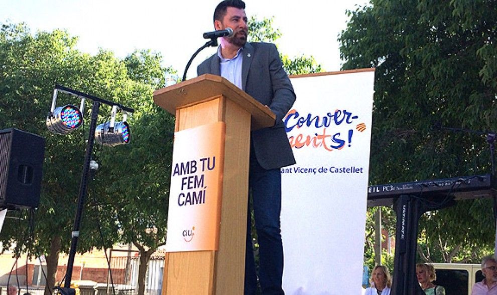 Joan Torres durant l'acte de campanya de CiU a Sant Vicenç.