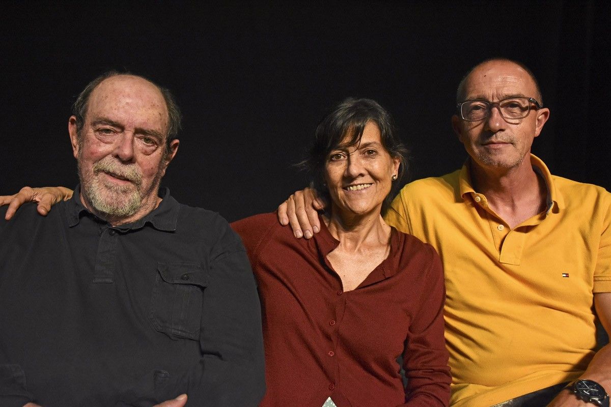 Joan Torrens, Àngels Torrens i Pere Font interpreten l'obra