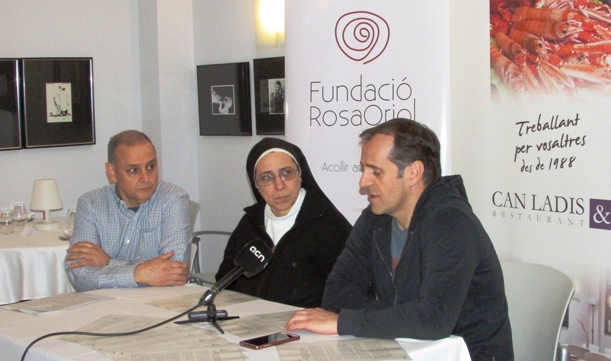 Quintas, Caram i Giner durant la roda de premsa d'inauguració de la campanya Plat Solidari