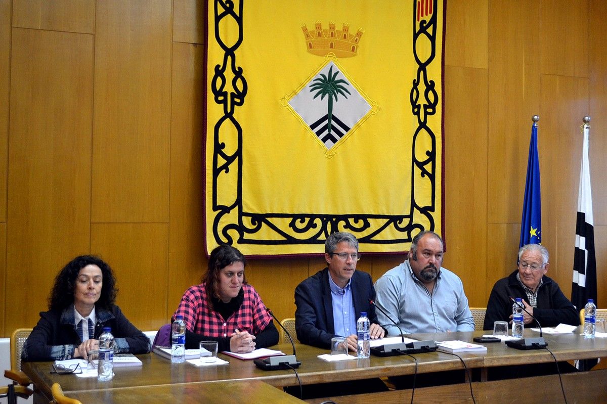 Presentació de «Memòries Castelltallat» a la sala de plens de l'Ajuntament de Súria