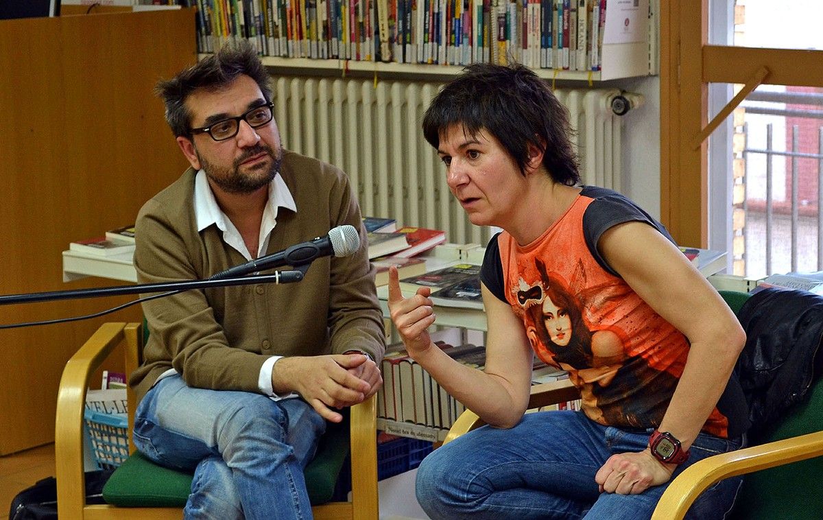 L'escriptora Empar Moliner i el coordinador del Club de Lectura, Ramon Garcia