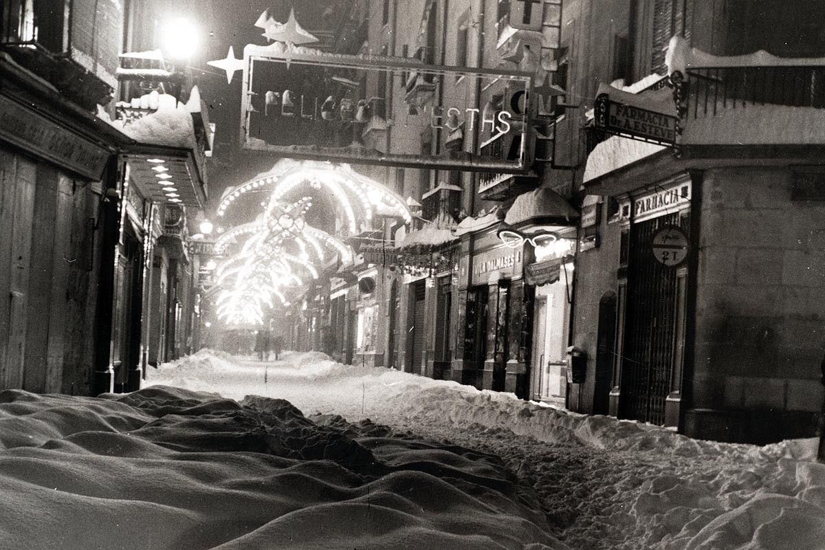 Carrer del Born de Manresa en la nevada de 1962