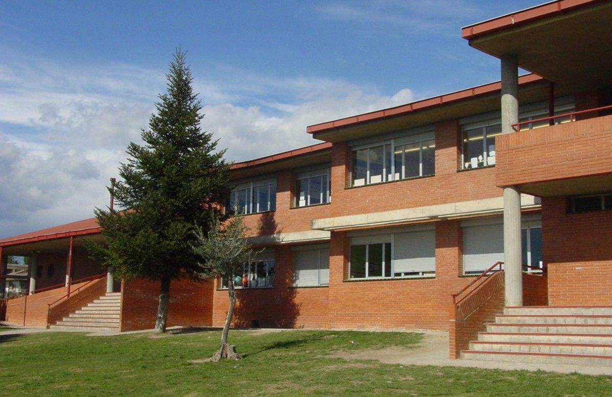 Edifici Vermell de l'Escola Catalunya de Navarcles
