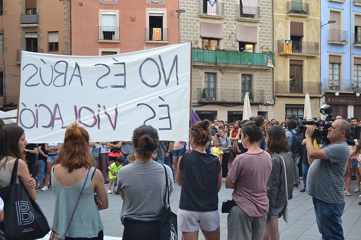 Concentració contra la violència masclista, dimecres passat a Manresa